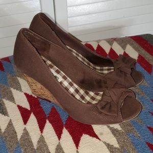 Peep Toe Wedges by American Eagle (item#083)